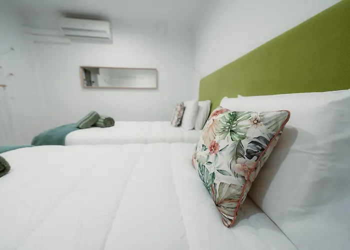 Douro Garden - Authentic Portuguese Hostel