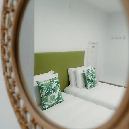 Hostel Douro Garden & Rooftop - Authentic Portuguese *